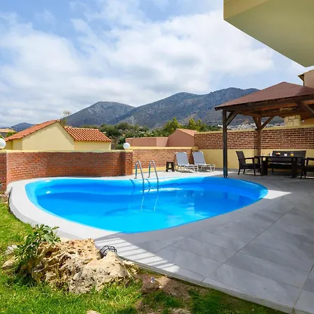 Villa Renia's *
